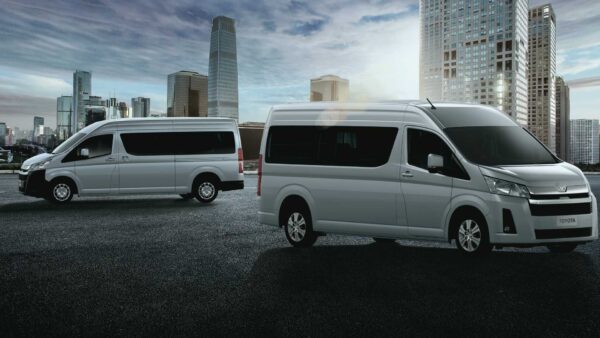 Hiace 12 Seater New Model Mecca Makkah Jeddah Madinah RIYADH Riyadh Amy LOCATION location - Image 4