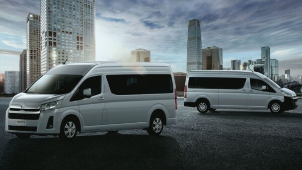Hiace new model 1___12 Pax //Madinah to Mecca. //MADINAH TO MAKKAH// madinah Ziyraa //BADAR Ziyraat //بدر مزارات //مدينه الى مطار مدينه// مدينه الى مكه// مدينه مزارات - Image 5
